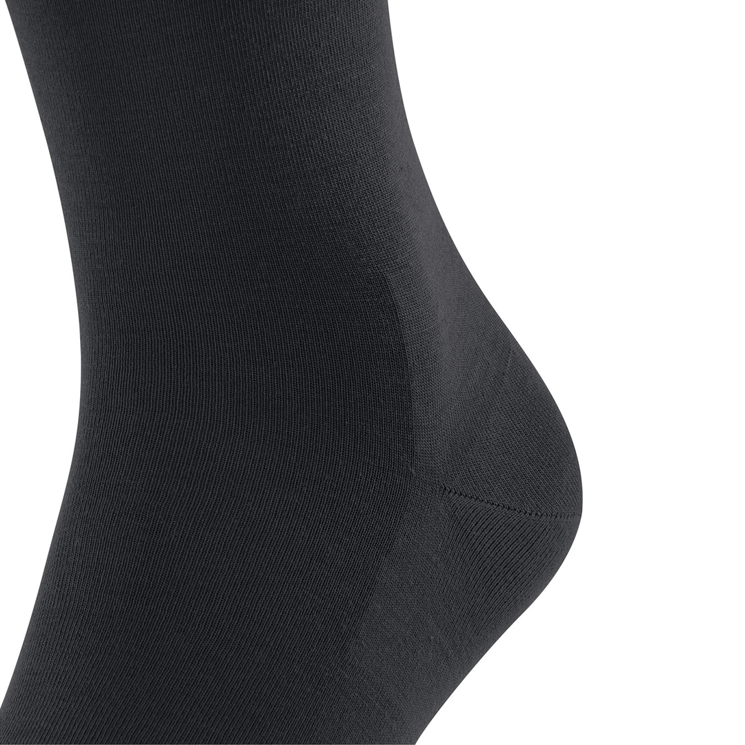 ClimaWool sok zwart close-up: fijn breiwerk en elastische teenrand