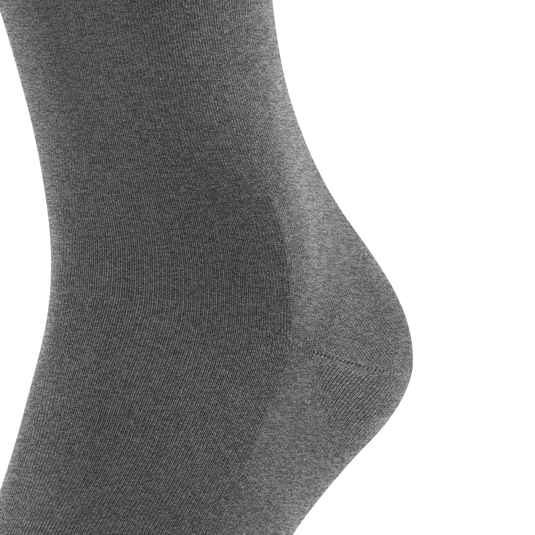 Close-up ClimaWool kniekous grijs bij teen/voet, zachte melange breistructuur