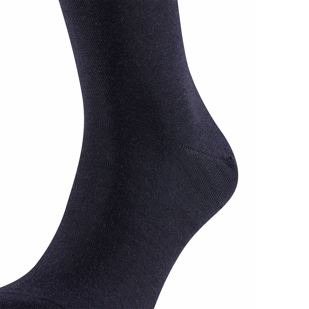 Falke airport heren wollen kniekousen