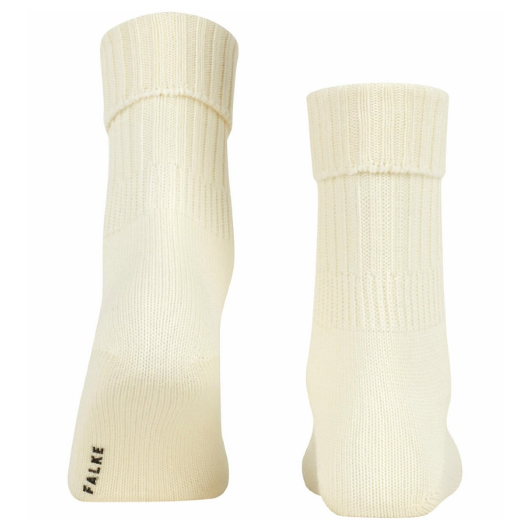 Gebroken-witte bootsokken met geribbelde kuit en boord met nette ribstructuur