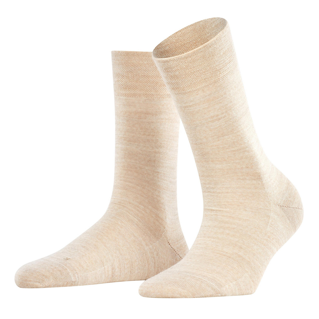 FALKE beige dames sokken met losse boord, zachte stof en gladde teennaad