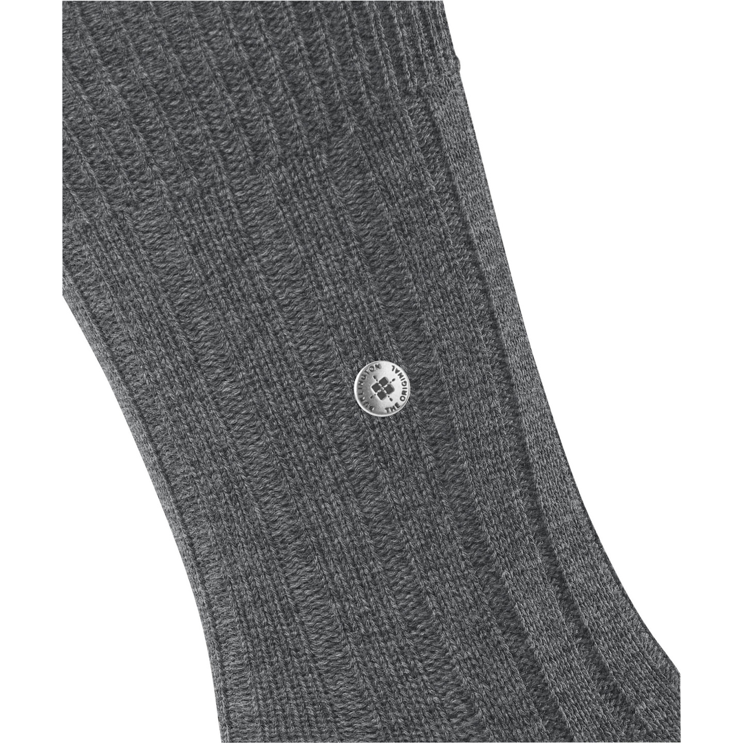 Dover boot sokken met rib in donker grijs, detail rond metalen Burlington-logo.