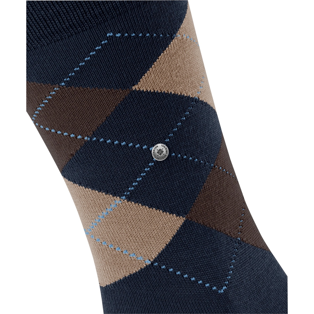 Marineblauwe argyle herensokken met ruiten en ronde knoopdetail
