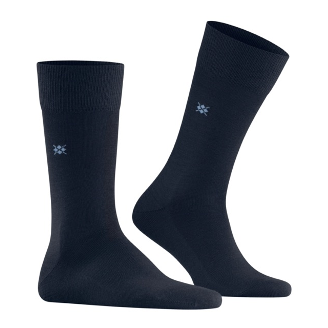 Marineblauwe sokken met klein geometrisch logo op de voorkant